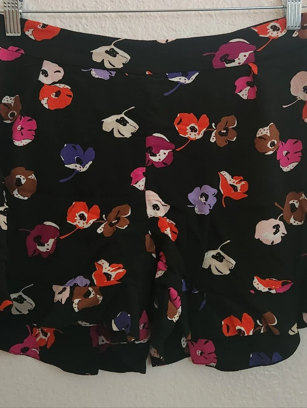 Kate Spade Floral Ruffle Shorts. Size 4